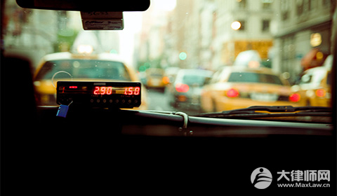 变道不让直行怎么处罚？