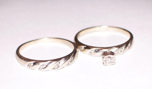 离婚债务如何分割?