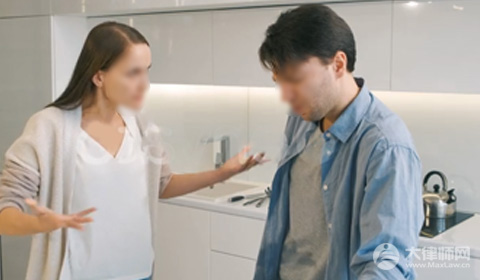 丈夫离婚后立马再婚能向他索赔吗?