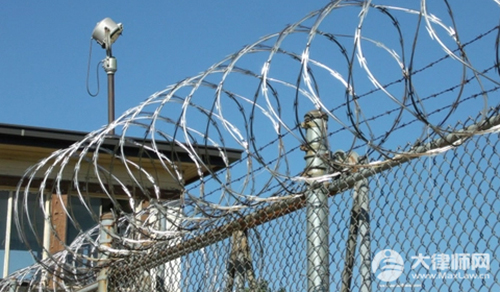 转移财产属于逃税吗?