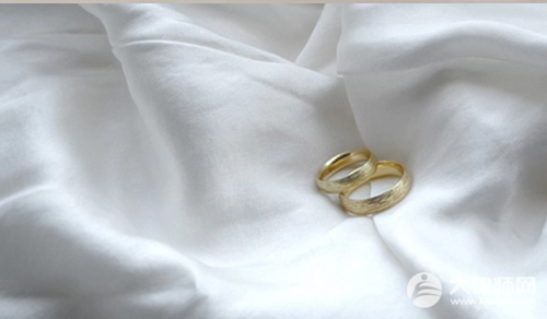 离婚夫妻都有转移财产怎么判?