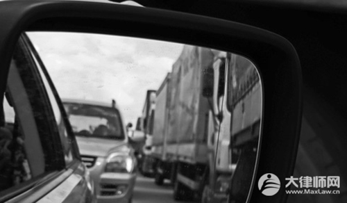 超过年检了10天还可以审车吗？