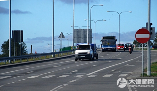 车辆贴膜换颜色要办什么手续？