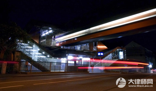 2024年开车闯红灯致人死亡判多久？