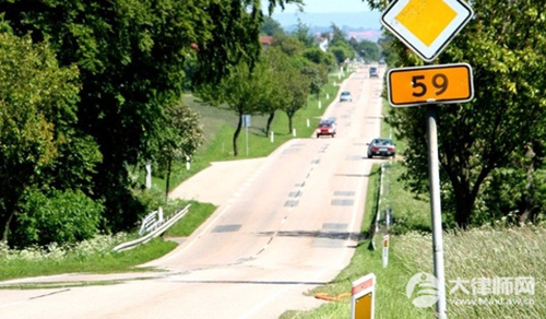 2024年交通事故的主次责任怎么划分？