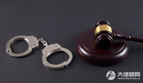 2025年喝酒打人属于打架斗殴吗?