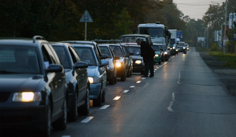 开车打电话扣多少分?