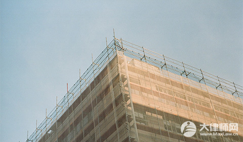 房屋漏水维修费由谁承担?