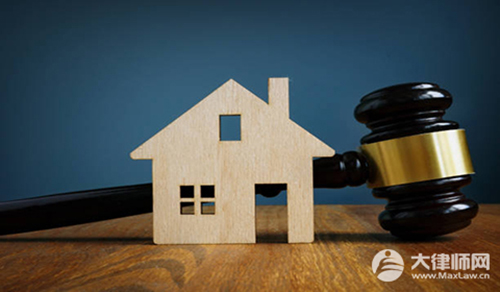 餐厅员工因顾客性取向要10万，公共场合寻衅滋事怎么处理?