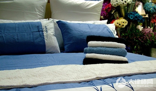 把老人放养老院违法吗?