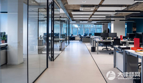 2025年养老金和退休金可以同时领取吗?