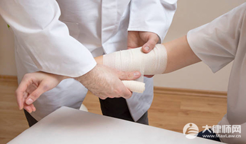 工伤二次手术有停工留薪期吗?