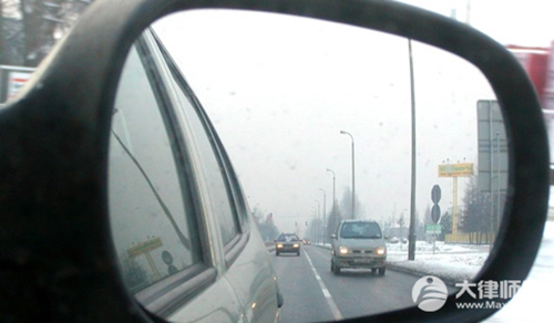 网约车开门撞人谁的责任?