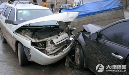 不小心撞死碰瓷的人司机需要承担什么责任?