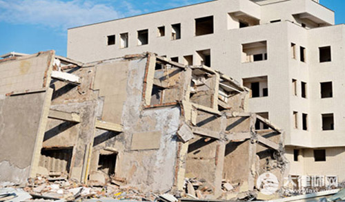 一家四口拆迁能分几套房?