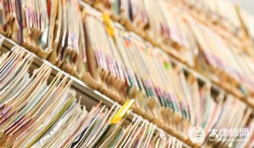 未成年变卖金饰品需要家长在场吗？