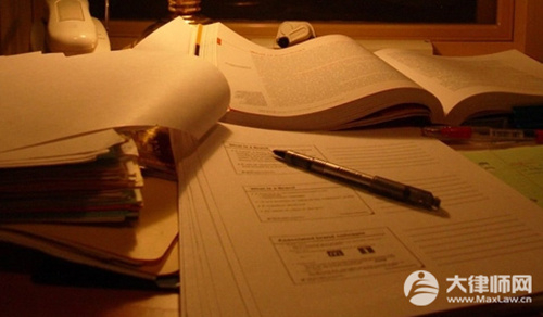 拍卖房成交后需要帮忙补交之前拖欠的水电费吗？