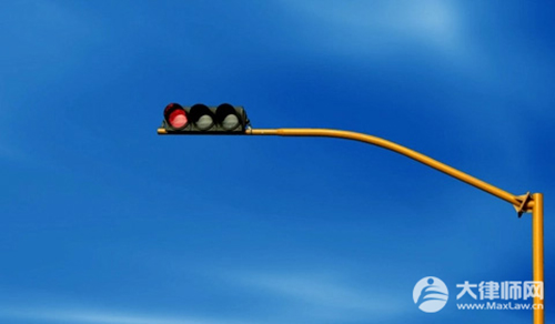 黄灯亮了闯过路口算不算违章扣分吗？