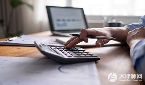 月薪一万每个月要交多少税?