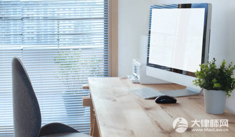 医院因债务问题直接解聘行为是否合法?