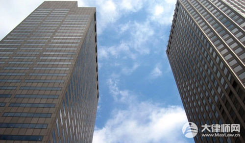 暴雨导致房屋垮塌责任如何划分?