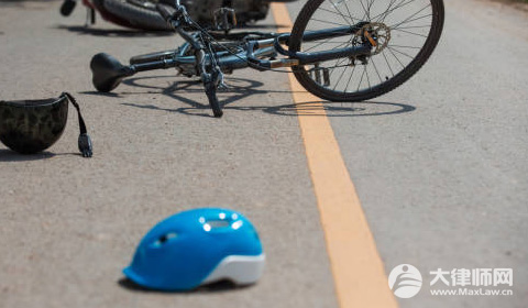 实习期上高速需几年驾龄陪同?