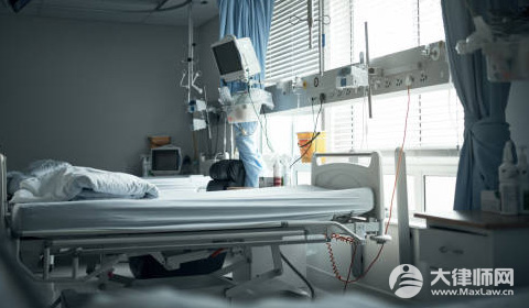 3岁男孩做扁桃体切除手术导致脑死亡谁来负责?