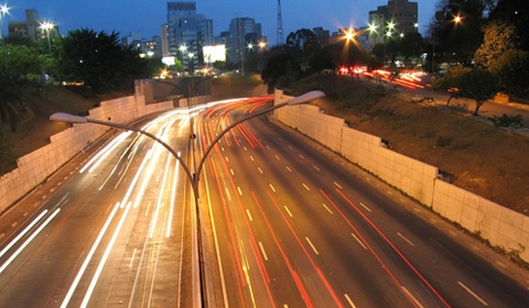 2025年中秋节国庆节高速公路免费吗?