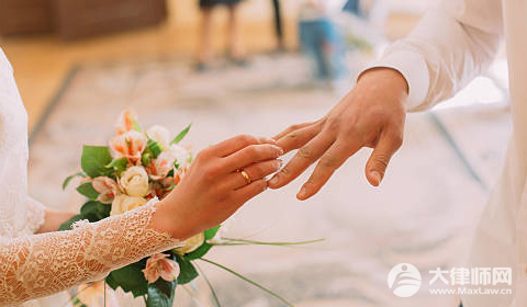 打孩子是违法的吗?