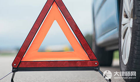 走错车道扣几分罚多少钱2025年?