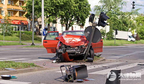 交通事故肇事罪认定书下来就拘留吗?