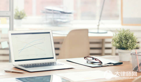 2025年失业保险金的标准不得低于多少?