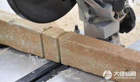 员工一个月加班近160小时被通报表扬合法吗？