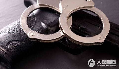 2025打架斗殴要拘留多少天?