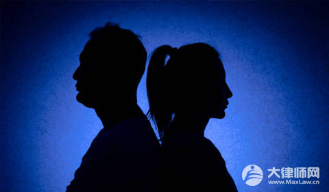 第一监护人是爸爸还是妈妈?