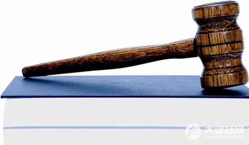 三人伪装外卖员钓鱼佬窃取军事秘密构成什么罪？