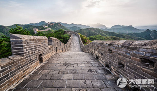 景区刻字属于哪种违法行为?