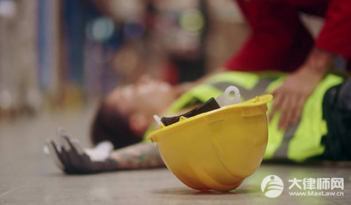 上班时间突发疾病公司承担责任吗?