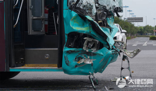 抢夺公交车司机方向盘怎么判?