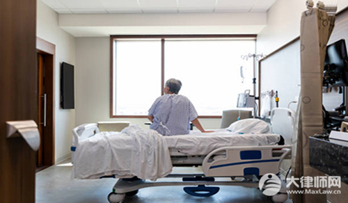 职工医保住院是自己先垫付吗?