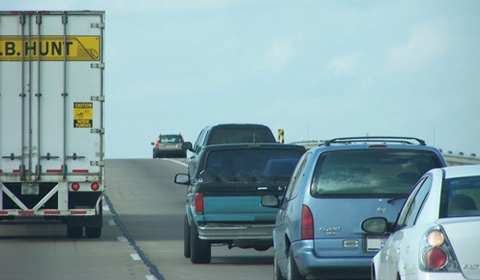 2025年驾驶机动车一次记6分是什么违法行为