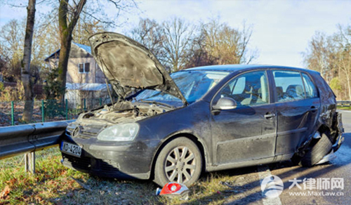 辅警贴违停罚单合法吗