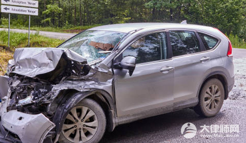 占道经营出交通事故责任如何划分?