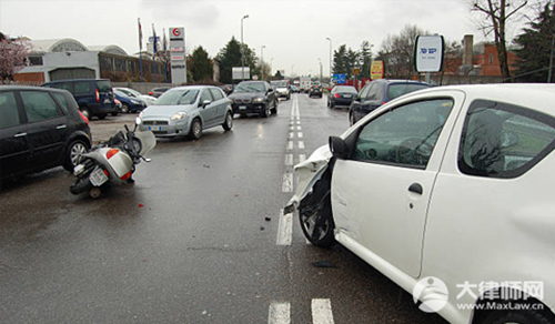 乘客半路解开安全带驾驶员要负责吗