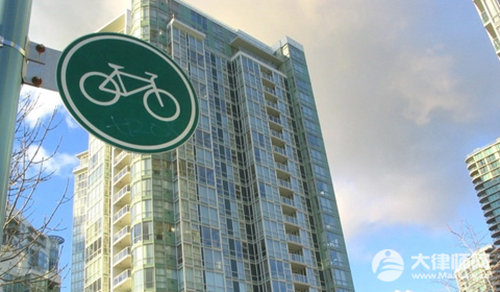 户口迁到外省了,身份证需要换吗