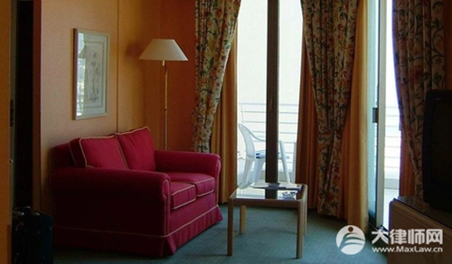 老婆在国外非法同居怎么处理