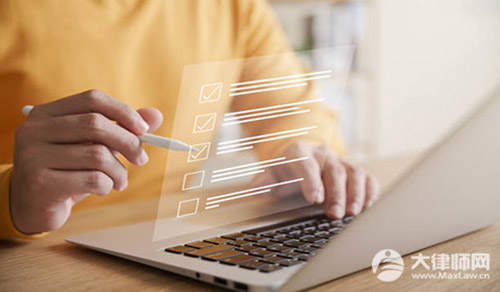 女子路边摊买麻花切完要付160元,价格刺客该如何投诉？