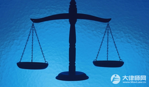 进拘留所第一晚要被打骂人犯法吗