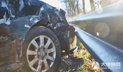 撞护栏后走了算不算逃逸