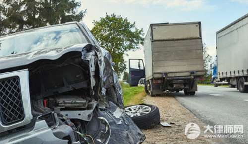 事故一方报警还是双方都报警
